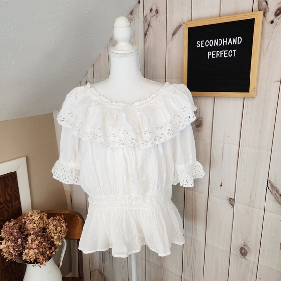 Universal Thread Tops - •Universal Thread• White Blouse